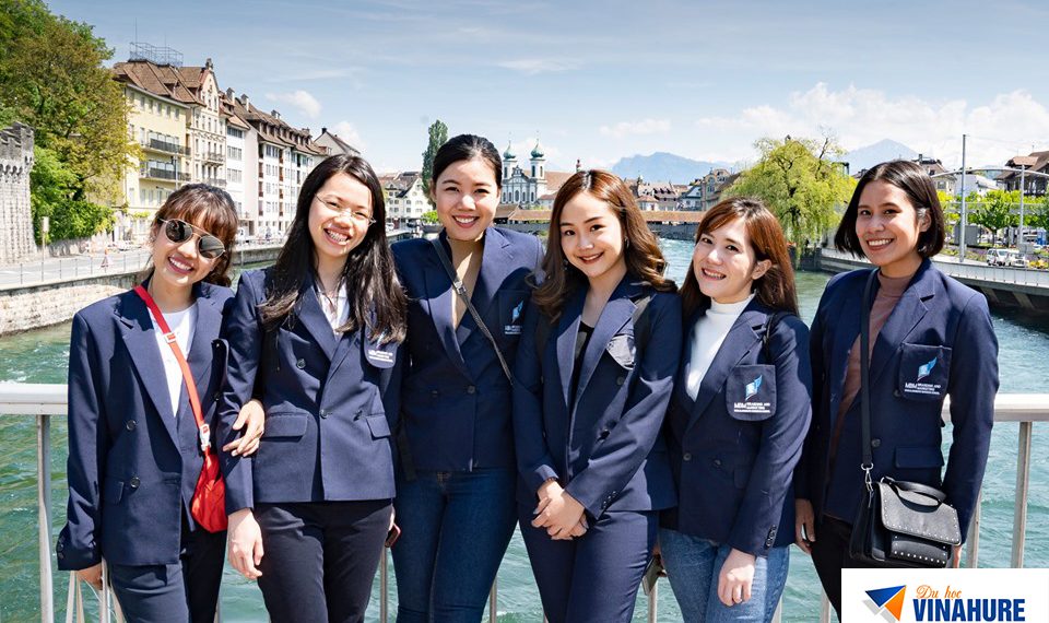 Đại diện tuyển sinh du học Thụy Sĩ Vinahure