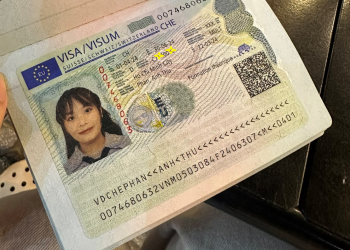 Vinahure chúc mừng học sinh Phan Anh Thư xuất sắc đạt visa du học Thụy Sĩ